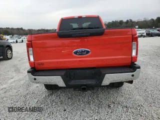 2018 Ford F-250 XL z VIN 1FT7X2B63JEC97549, wystawiony jako Copart lot #89342415 z przebiegiem 71 897 mil mil oraz Szkoda całkowita • Salvage title. Historia ofert i sprzedaży dostępna na DreamBid. Obrazek 6.