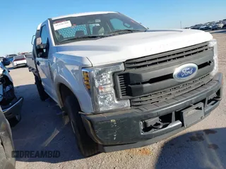 2019 Ford Super Duty F-250 SRW XL with VIN 1FDBF2A62KEG59656, listed as a IAAI auction lot 41756788 with 107,723 mi miles. Bid and sale history available at carsss.com. Image 1.