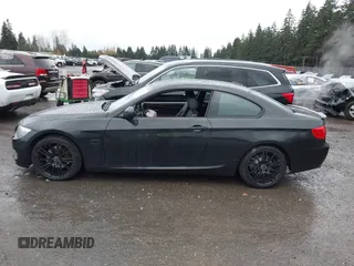 2011 BMW 3 Series 328i xDrive with VIN WBAKF5C59BE654865, listed as a IAAI auction lot 40848193 with 114,490 mi miles. Bid and sale history available at carsss.com. Image 14.