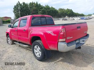 2006 Toyota Tacoma PreRunner z VIN 5TEJU62N26Z220964, wystawiony jako IAAI lot #42234492 z przebiegiem 224 659 mil mil oraz . Historia ofert i sprzedaży dostępna na DreamBid. Obrazek 3.