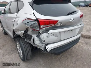 2016 Hyundai Tucson SE with VIN KM8J33A44GU187515, listed as a IAAI auction lot 42015707 with 89,948 mi miles. Bid and sale history available at carsss.com. Image 6.