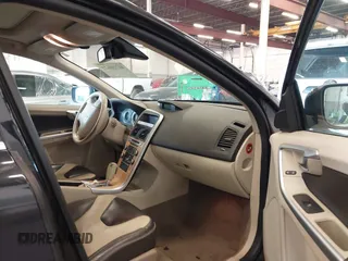 2010 Volvo XC60 3.0T with VIN YV4992DZ4A2019817, listed as a IAAI auction lot 41720823 with 138,530 mi miles. Bid and sale history available at carsss.com. Image 5.