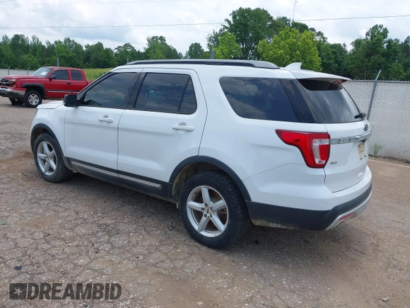2017 Ford Explorer XLT with VIN 1FM5K8D88HGC80165, listed as a IAAI auction lot 42178307 with 234,035 mi miles and . Bid and sale history available at DreamBid. Image 3.