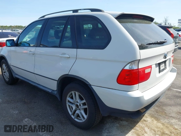2005 BMW X5 3.0i with VIN 5UXFA135X5LY13404, listed as a IAAI auction lot 42158062 with 125,268 mi miles. Bid and sale history available at carsss.com. Image 3.