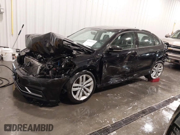 2019 Volkswagen Passat Wolfsburg Edition z VIN 1VWLA7A36KC004077, wystawiony jako IAAI lot #42164379 z przebiegiem 50 498 mil mil oraz . Historia ofert i sprzedaży dostępna na DreamBid. Obrazek 18.