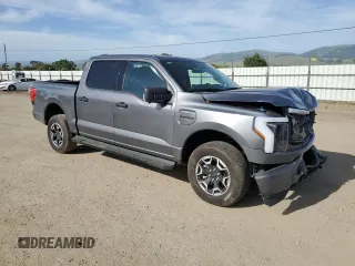 2023 Ford F-150 Lightning Pro z VIN 1FTVW1EL8PWG36508, wystawiony jako Copart lot #54178165 z przebiegiem 18 928 mil mil oraz Szkoda całkowita • Salvage title. Historia ofert i sprzedaży dostępna na DreamBid. Obrazek 4.