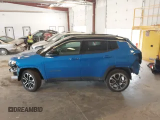 2022 Jeep Compass Limited с VIN 3C4NJDCB4NT171609, выставлен на аукционе IAAI как лот 42514398 с пробегом 32 050 миль миль и . История ставок и продаж доступна на DreamBid. Изображение 14.