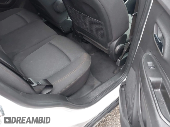 2017 Chevrolet Trax LT with VIN 3GNCJLSB9HL132562, listed as a IAAI auction lot 41851318 with 123,600 mi miles and . Bid and sale history available at DreamBid. Image 8.