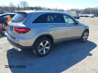 2019 Mercedes-Benz GLC 300 z VIN WDC0G4KB1KV128569, wystawiony jako IAAI lot #41822156 z przebiegiem 60 144 mil mil oraz . Historia ofert i sprzedaży dostępna na DreamBid. Obrazek 4.