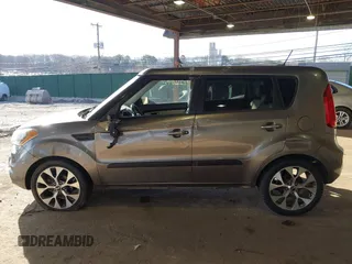 2013 Kia Soul ! with VIN KNDJT2A69D7558243, listed as a IAAI auction lot 41730873 with 192,503 mi miles. Bid and sale history available at carsss.com. Image 14.