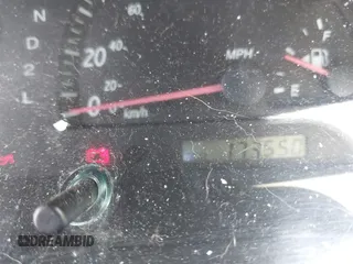 2004 Toyota Camry LE z VIN 4T1BE32K64U881677, wystawiony jako IAAI lot #42388247 z przebiegiem 173 550 mil mil oraz . Historia ofert i sprzedaży dostępna na DreamBid. Obrazek 7.