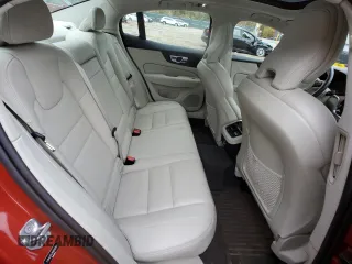 2019 Volvo S60 Inscription with VIN 7JRA22TL2KG013795, listed as a Copart auction lot 72384163 with 47,057 mi miles. Bid and sale history available at carsss.com. Image 10.