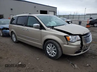 2016 Chrysler Town & Country Limited Platinum with VIN 2C4RC1GG9GR136084, listed as a Copart auction lot 47260655 with 105,413 mi miles and Non Repairable. Bid and sale history available at carsss.com. Image 4.