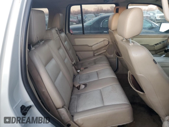 2006 Mercury Mountaineer Premier z VIN 4M2EU48816ZJ02983, wystawiony jako Copart lot #86797284 z przebiegiem 203 723 mil mil oraz Szkoda całkowita • Salvage title. Historia ofert i sprzedaży dostępna na DreamBid. Obrazek 11.