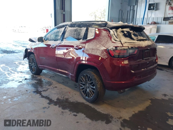 2022 Jeep Compass High Altitude with VIN 3C4NJDCB9NT202983, listed as a IAAI auction lot 41216305 with 27,807 mi miles and . Bid and sale history available at carsss.com. Image 3.