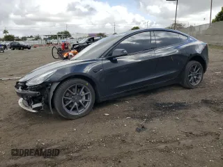 2023 Tesla Model 3 z VIN 5YJ3E1EA0PF451513, wystawiony jako Copart lot #51606425 z przebiegiem 58 482 mil mil oraz Szkoda całkowita • Salvage title. Historia ofert i sprzedaży dostępna na DreamBid. Obrazek 1.