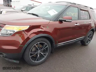 2015 Ford Explorer Limited with VIN 1FM5K8F81FGA20989, listed as a IAAI auction lot 41706989 with 167,152 mi miles. Bid and sale history available at carsss.com. Image 6.