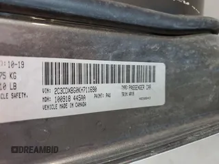 2019 Dodge Charger SXT z VIN 2C3CDXBG0KH711690, wystawiony jako Copart lot #57724225 z przebiegiem 114 464 mil mil oraz Szkoda całkowita • Salvage title. Historia ofert i sprzedaży dostępna na DreamBid. Obrazek 12.