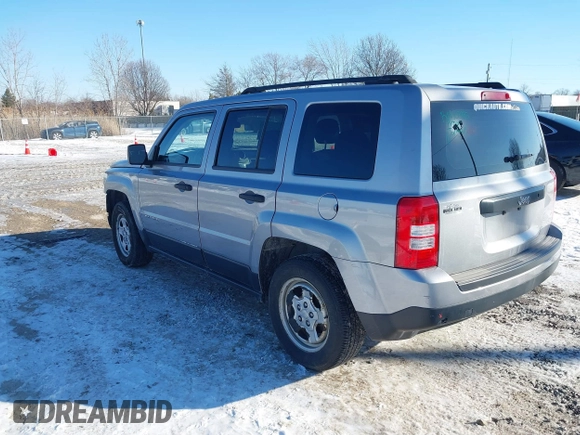 2014 Jeep Patriot Sport with VIN 1C4NJPBB2ED915782, listed as a IAAI auction lot 41628774 with 144,588 mi miles. Bid and sale history available at carsss.com. Image 3.