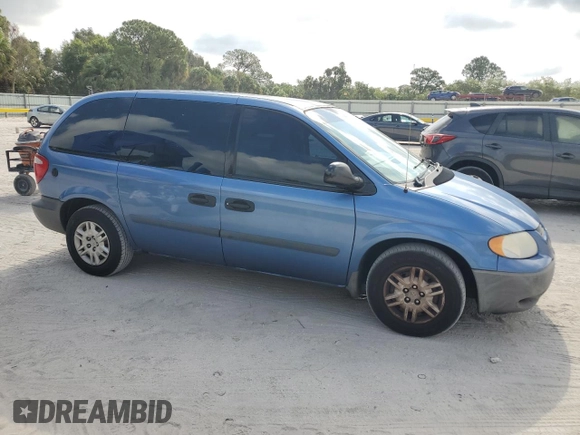 2007 Dodge Caravan SE z VIN 1D4GP25E97B222497, wystawiony jako Copart lot #57701925 z przebiegiem 122 076 mil mil oraz Czysty tytuł • Clean title. Historia ofert i sprzedaży dostępna na DreamBid. Obrazek 4.