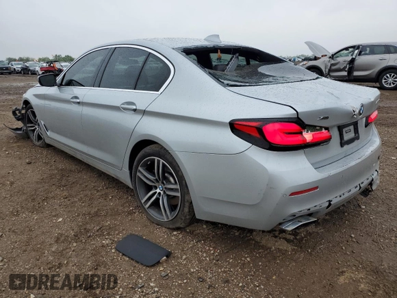 2021 BMW 5 Series 530i xDrive с VIN WBA13BJ03MWX11424, выставлен на аукционе Copart как лот 57849405 с пробегом 28 729 миль миль и Списание • Salvage title. История ставок и продаж доступна на DreamBid. Изображение 2.
