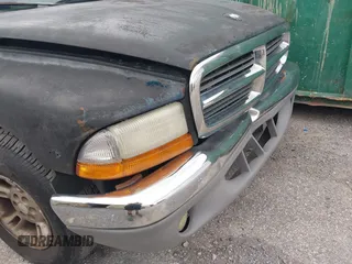 1998 Dodge Dakota SLT z VIN 1B7FL26X5WS635679, wystawiony jako IAAI lot #41688137 z przebiegiem 269 908 mil mil oraz . Historia ofert i sprzedaży dostępna na DreamBid. Obrazek 12.