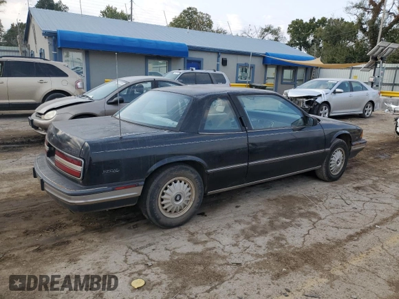 1991 Buick Regal with VIN 2G4WB14L2M1807172, listed as a Copart auction lot 68718244 with 92,450 mi miles and Salvage Title. Bid and sale history available at DreamBid. Image 3.