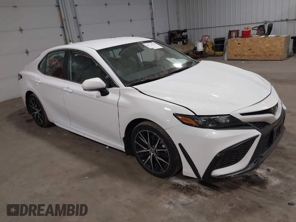 2023 Toyota Camry SE z VIN 4T1G11BK2PU083901, wystawiony jako IAAI lot #41776738 z przebiegiem 31 548 mil mil oraz . Historia ofert i sprzedaży dostępna na DreamBid. Obrazek 1.