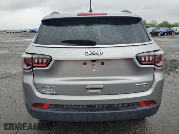 2018 Jeep Compass Latitude с VIN 3C4NJDBB9JT180222, выставлен на аукционе Copart как лот 56979395 с пробегом 78 262 миль миль и Списание • Salvage title. История ставок и продаж доступна на DreamBid. Изображение 6.