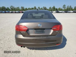 2013 Volkswagen Jetta TDI w/Premium with VIN 3VW3L7AJ0DM243361, listed as a Copart auction lot 76076604 with 226,137 mi miles and Salvage title. Bid and sale history available at DreamBid. Image 6.