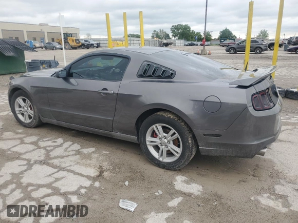 2014 Ford Mustang V6 z VIN 1ZVBP8AM4E5280646, wystawiony jako Copart lot #57615295 z przebiegiem 112 968 mil mil oraz Szkoda całkowita • Salvage title. Historia ofert i sprzedaży dostępna na DreamBid. Obrazek 2.