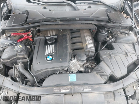 2007 BMW 3 Series 328i with VIN WBAVC53517FZ72390, listed as a IAAI auction lot 41800881 with 179,297 mi miles and . Bid and sale history available at carsss.com. Image 10.