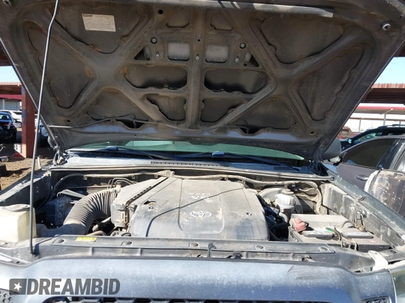 2011 Toyota Tacoma with VIN 3TMMU4FN0BM032561, listed as a IAAI auction lot 41190472 with 188,862 mi miles and . Bid and sale history available at DreamBid. Image 10.