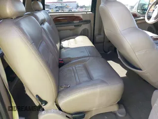 2001 Ford Excursion Limited z VIN 1FMNU43S41EA40094, wystawiony jako IAAI lot #42203605 z przebiegiem 113 220 mil mil oraz . Historia ofert i sprzedaży dostępna na DreamBid. Obrazek 8.