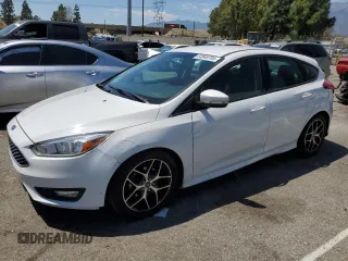 2016 Ford Focus SE with VIN 1FADP3K24GL225565, listed as a Copart auction lot 54949705 with 124,532 mi miles and Salvage Title. Bid and sale history available at carsss.com. Image 1.