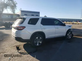 2024 Honda Pilot EX-L 7 Passenger with VIN 5FNYG1H53RB039572, listed as a Copart auction lot 57660834 with 690 mi miles and Salvage Title. Bid and sale history available at carsss.com. Image 3.