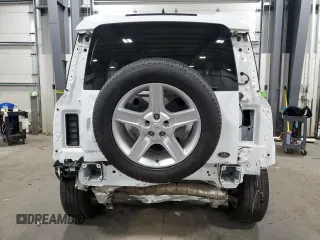 2023 Land Rover Defender SE with VIN SALEP7EU4P2166759, listed as a Copart auction lot 84407784 with 30,992 mi miles and Salvage title. Bid and sale history available at DreamBid. Image 6.
