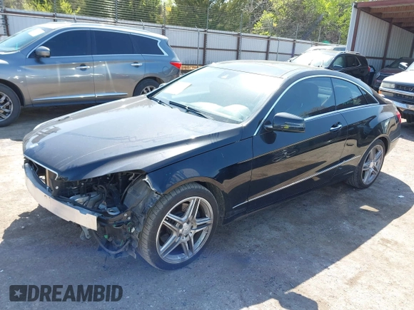 2013 Mercedes-Benz E 350 with VIN WDDKJ5KB3DF207881, listed as a IAAI auction lot 41955127 with 83,786 mi miles and . Bid and sale history available at DreamBid. Image 2.