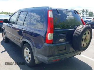 2006 Honda CR-V LX with VIN JHLRD785X6C030024, listed as a IAAI auction lot 42210266 with 108,010 mi miles and . Bid and sale history available at carsss.com. Image 3.