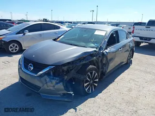 2018 Nissan Altima 2.5 SV with VIN 1N4AL3AP1JC102695, listed as a IAAI auction lot 40440992 with 58,063 mi miles. Bid and sale history available at carsss.com. Image 6.