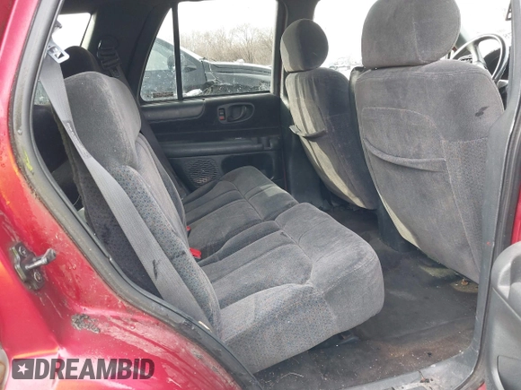 2000 Chevrolet Blazer LT z VIN 1GNDT13W2Y2163805, wystawiony jako IAAI lot #41537780 z przebiegiem 170 527 mil mil oraz . Historia ofert i sprzedaży dostępna na DreamBid. Obrazek 8.