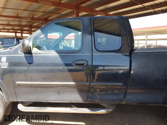 2000 Ford F-150 XL z VIN 1FTRX18L1YNA05567, wystawiony jako IAAI lot #42054536 z przebiegiem 245 018 mil mil oraz . Historia ofert i sprzedaży dostępna na DreamBid. Obrazek 14.