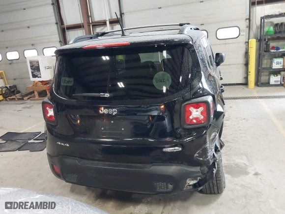 2017 Jeep Renegade Latitude with VIN ZACCJBBB4HPF10815, listed as a IAAI auction lot 41504957 with 192,076 mi miles. Bid and sale history available at carsss.com. Image 16.