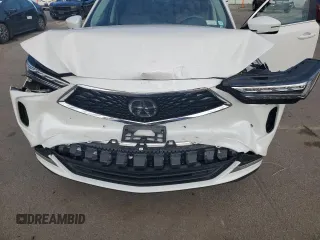 2024 Acura MDX w/Technology Package with VIN 5J8YE1H48RL011875, listed as a Copart auction lot 69590884 with 10,791 mi miles and Salvage Title. Bid and sale history available at carsss.com. Image 12.
