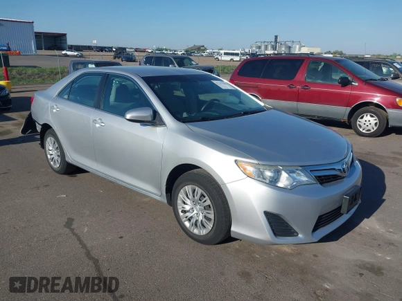 2012 Toyota Camry L z VIN 4T1BF1FK7CU078368, wystawiony jako IAAI lot #42227183 z przebiegiem 44 449 mil mil oraz . Historia ofert i sprzedaży dostępna na DreamBid. Obrazek 1.