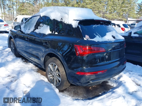2024 Audi Q5 S line Premium with VIN WA1GAAFY6R2124865, listed as a IAAI auction lot 41598533 with 4,720 mi miles and . Bid and sale history available at DreamBid. Image 3.