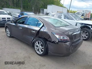 2014 Nissan Maxima S z VIN 1N4AA5APXEC495376, wystawiony jako IAAI lot #42199546 z przebiegiem 87 116 mil mil oraz . Historia ofert i sprzedaży dostępna na DreamBid. Obrazek 3.