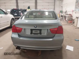 2011 BMW 3 Series 328i xDrive with VIN WBAPK5C56BA811034, listed as a IAAI auction lot 41870924 with 168,793 mi miles and . Bid and sale history available at DreamBid. Image 15.