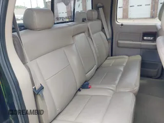 2007 Ford F-150 XLT z VIN 1FTPW14V57KC71269, wystawiony jako IAAI lot #42079510 z przebiegiem 191 747 mil mil oraz . Historia ofert i sprzedaży dostępna na DreamBid. Obrazek 8.