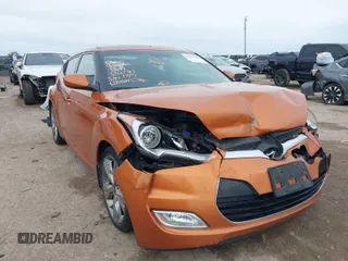 2016 Hyundai Veloster with VIN KMHTC6AD8GU301106, listed as a IAAI auction lot 41067109 with 139,002 mi miles. Bid and sale history available at carsss.com. Image 1.